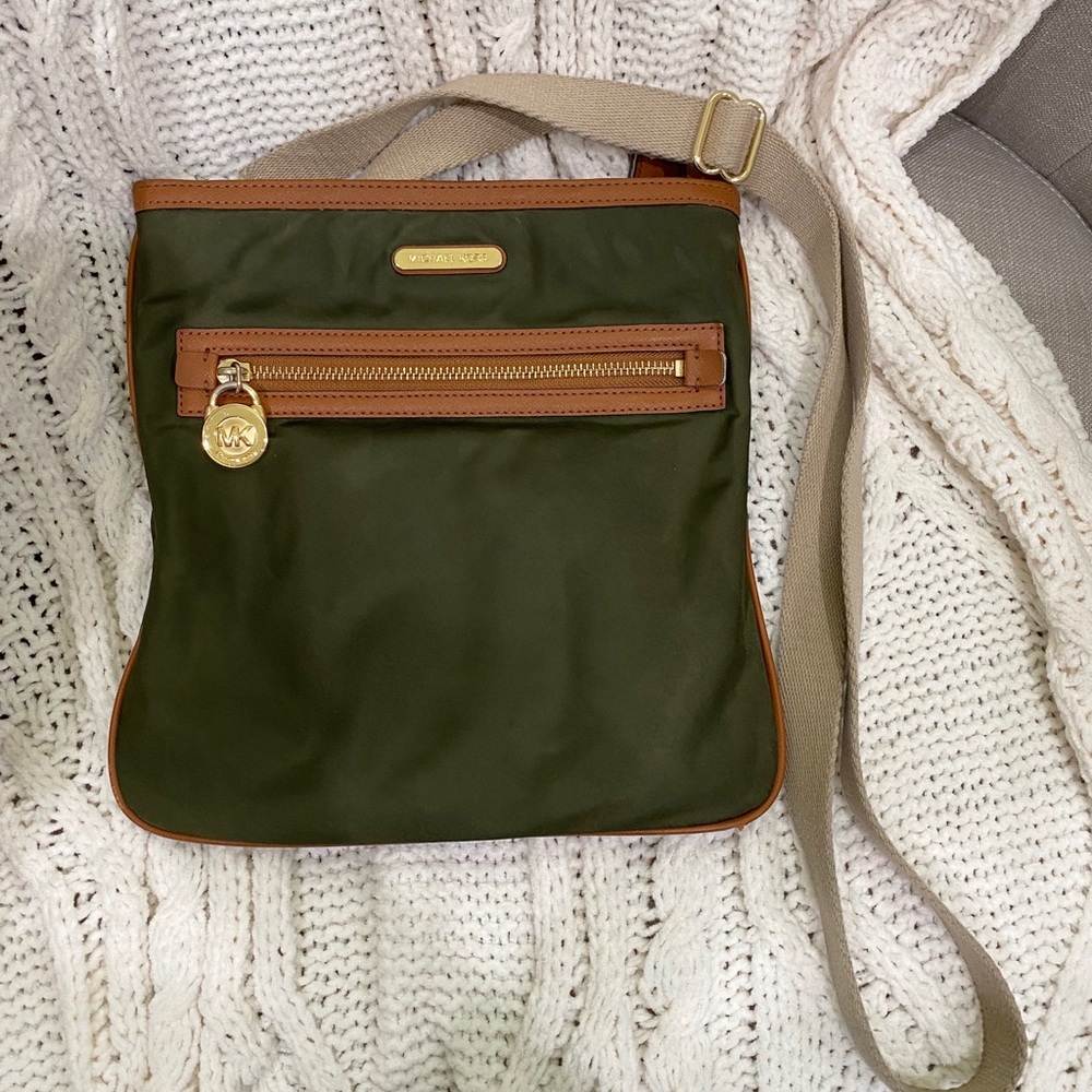 Michael Kors Crossbody Purse